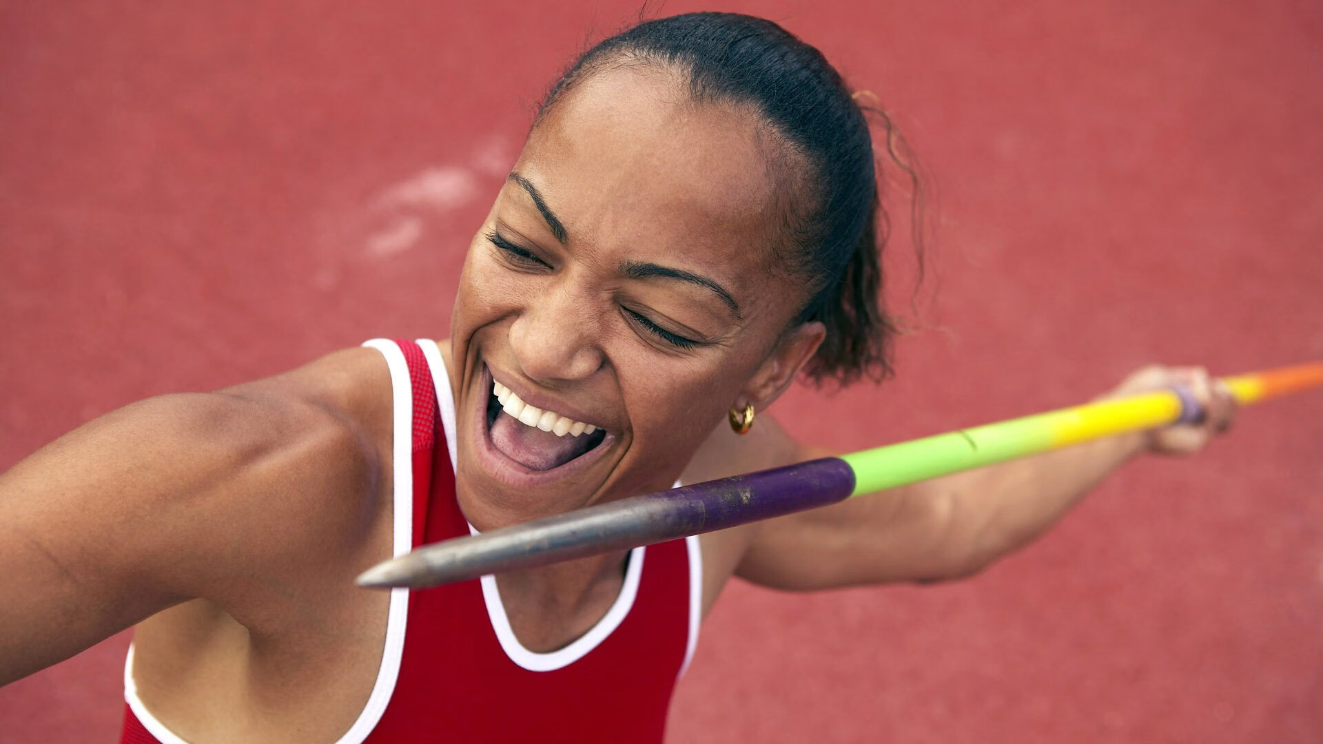 田径世锦赛刘翔担任解说嘉宾，网友怀旧刷屏，刘翔第一次获得世界田径锦标赛冠军